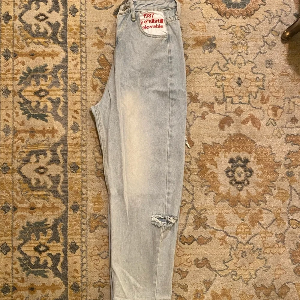 Light Wash Denim Jeans women’s size Small Boyfriend Fit Baggy Style